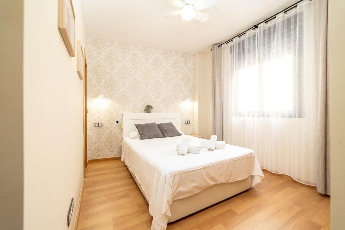 -Malagasunapts- Stylish City Centre Pool&Parking Экстерьер фото